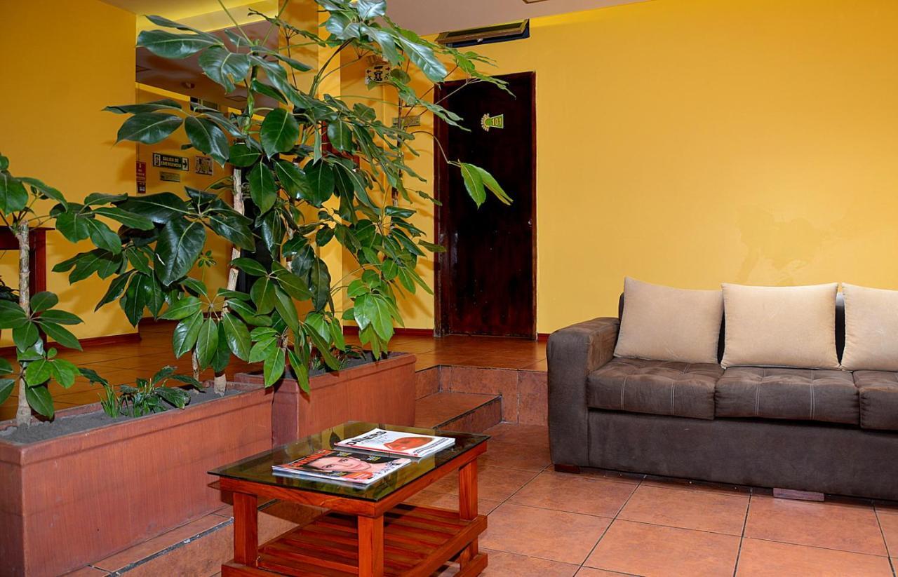 Hostal Terra 3 *
